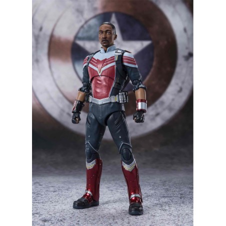 Figura tamashi nations falcon figura marvel