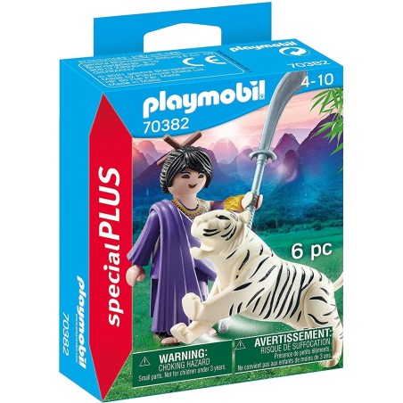 Playmobil luchadora asiatica con tigre