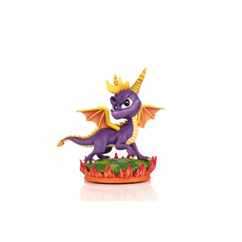 Estatua first 4 figures spyro 2