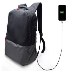 MOCHILA EWENT CON PUERTO DE CARGA 17-3'' NEGRA