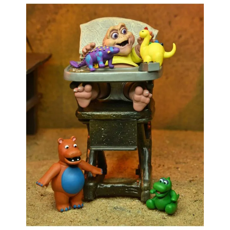 Ultimate baby sinclair scale action fig-
